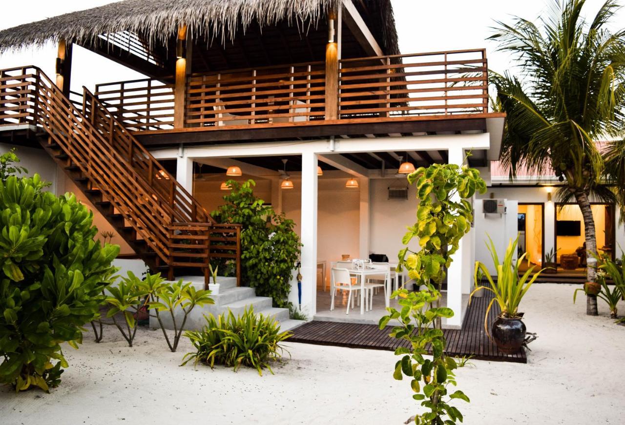 Hotel Ufa Escape Dhigurah  Exterior foto